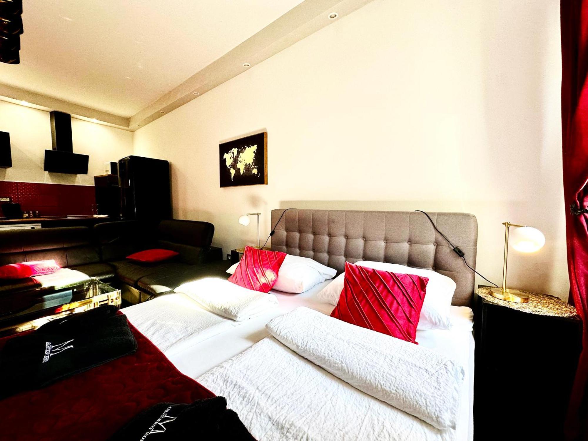 Apartment Moro Piran Bagian luar foto