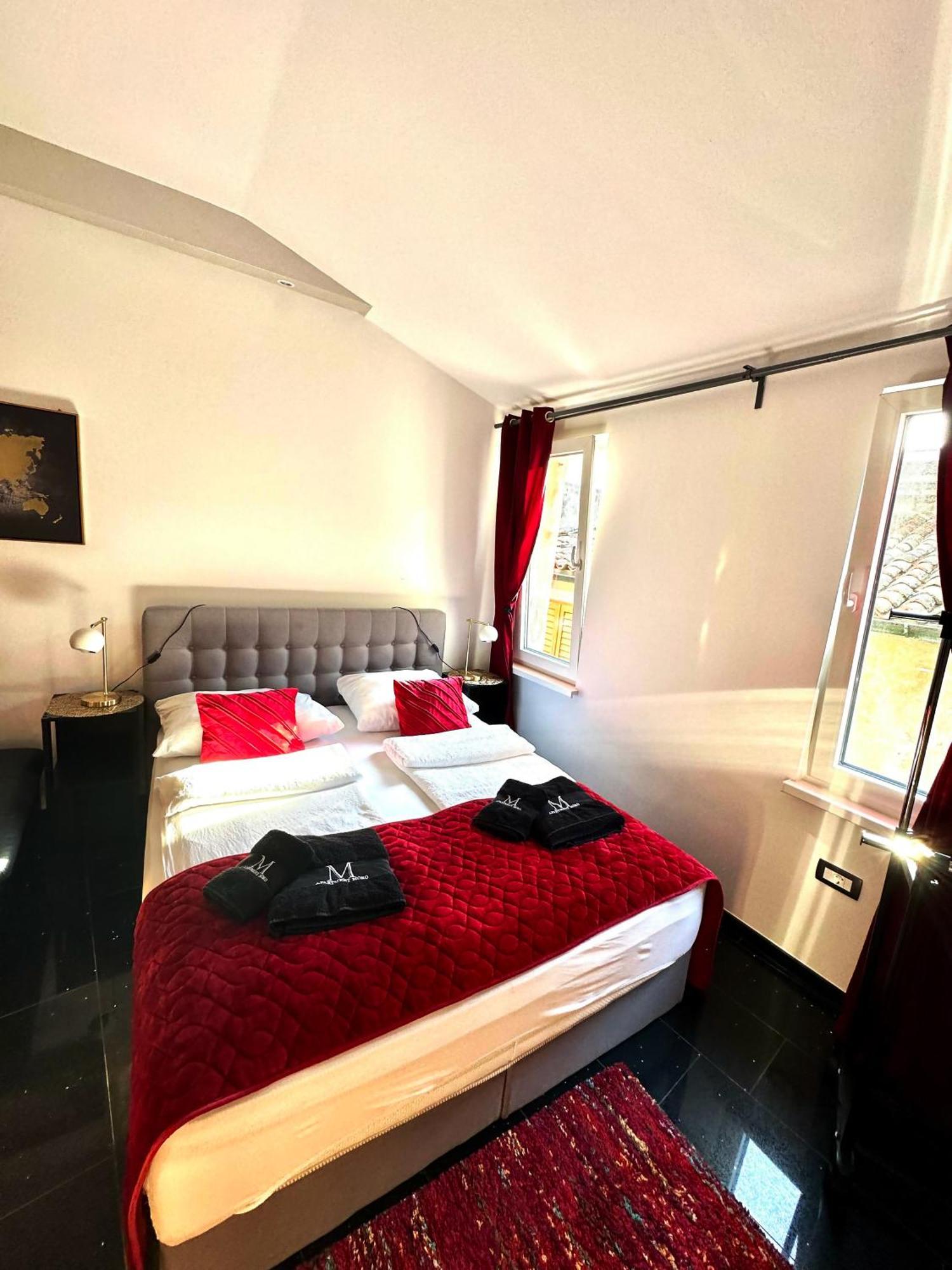 Apartment Moro Piran Bagian luar foto